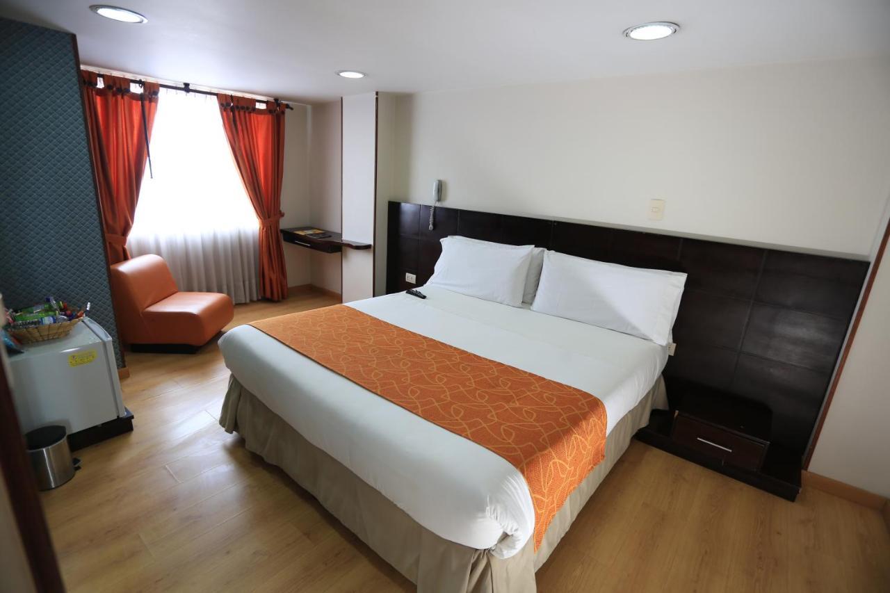 Hotel Plaza Muisca トゥンハ エクステリア 写真