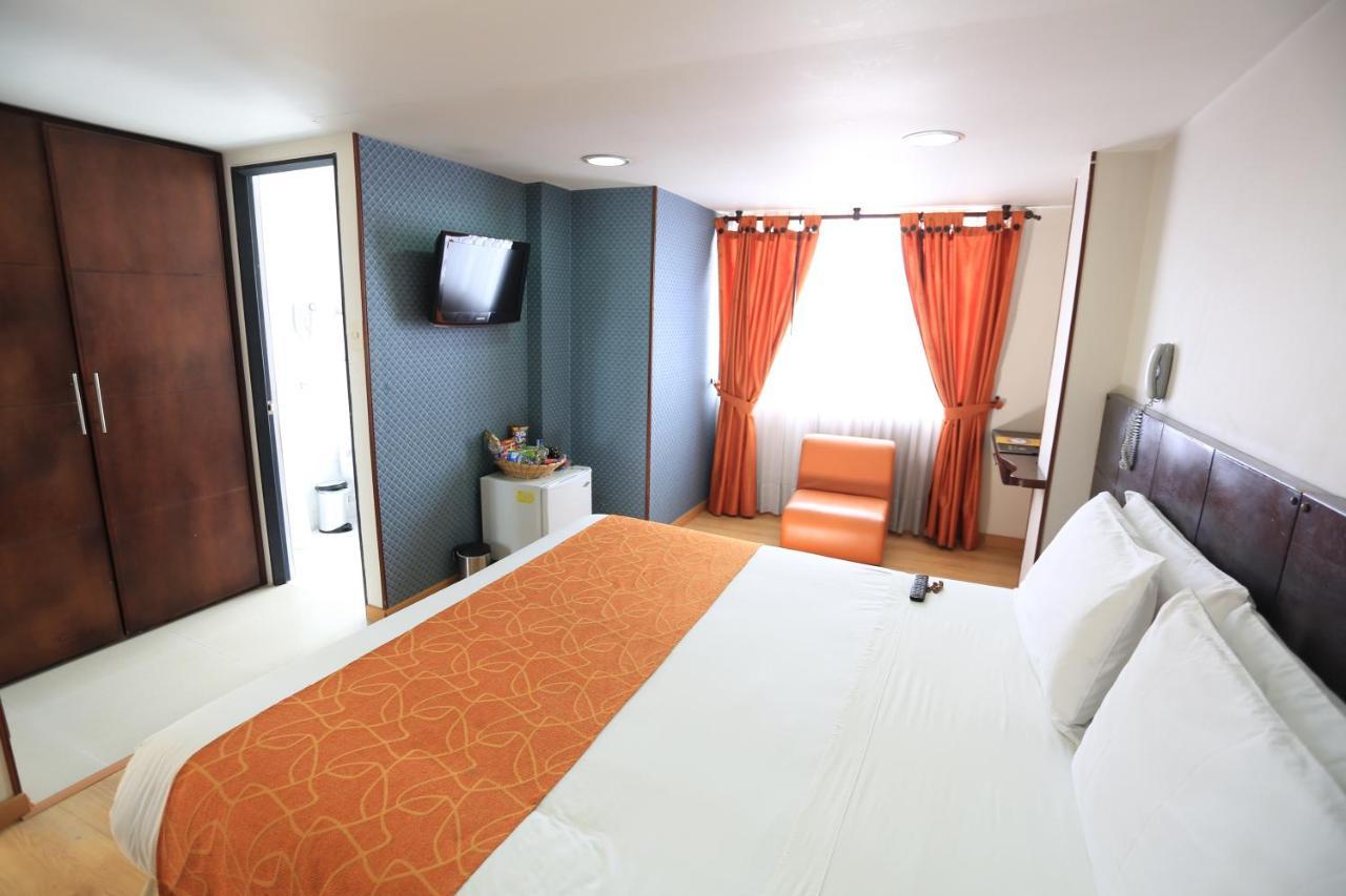 Hotel Plaza Muisca トゥンハ エクステリア 写真