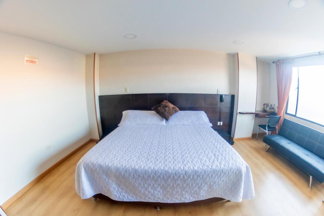 Hotel Plaza Muisca トゥンハ エクステリア 写真