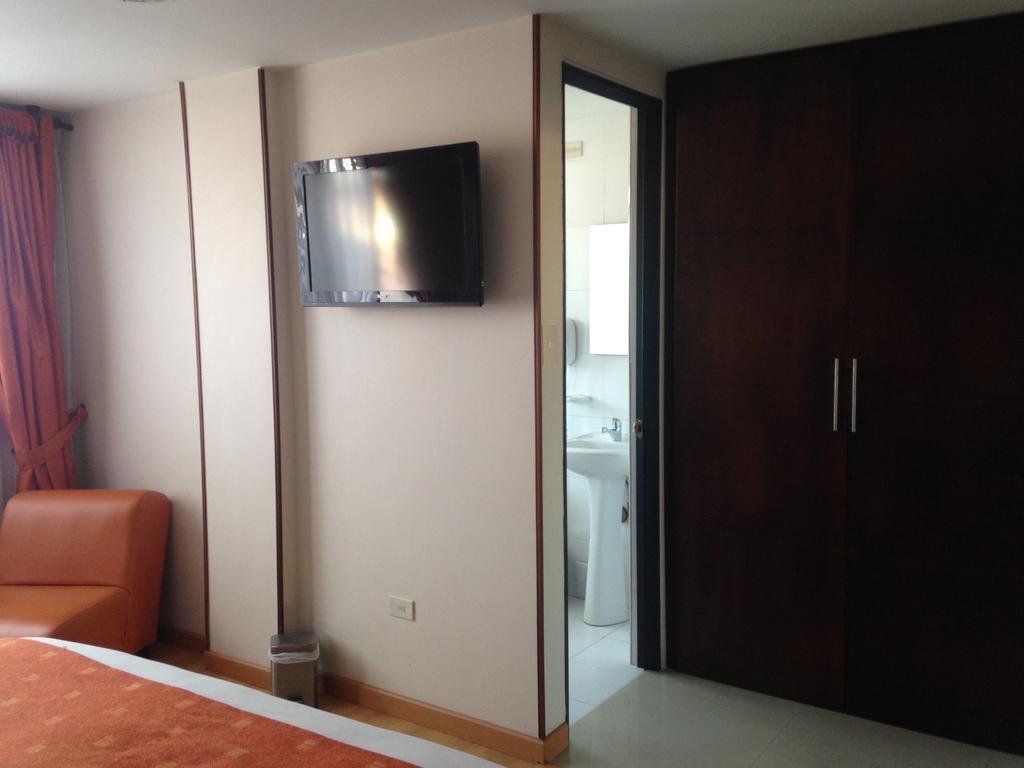 Hotel Plaza Muisca トゥンハ エクステリア 写真