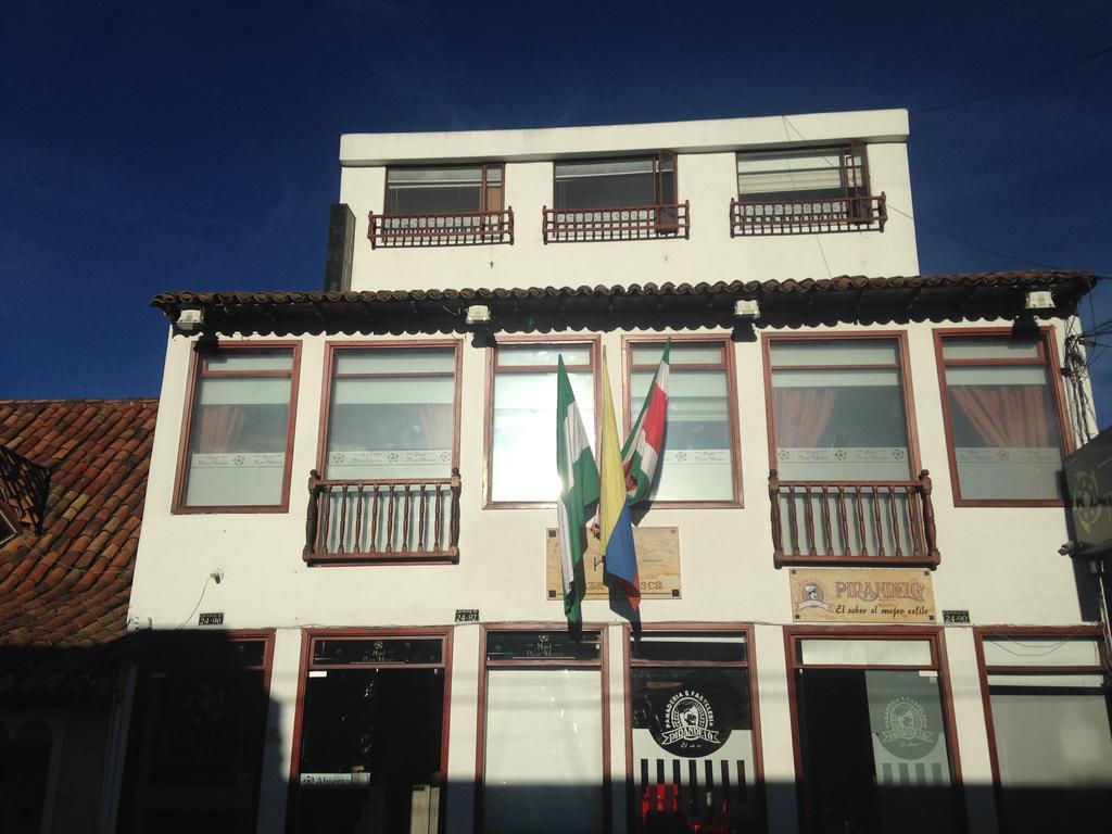 Hotel Plaza Muisca トゥンハ エクステリア 写真
