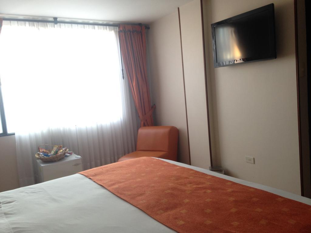 Hotel Plaza Muisca トゥンハ エクステリア 写真